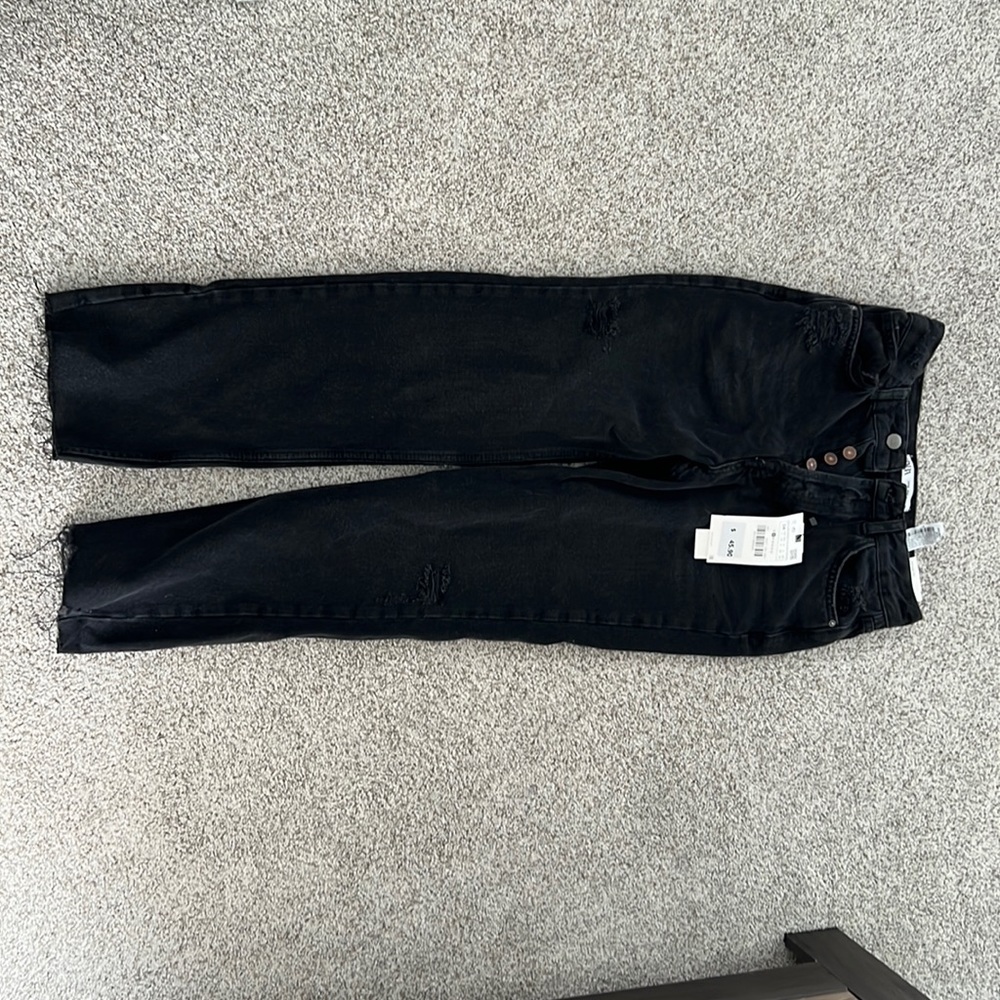 BRAND NEW ZARA JEANS SIZE 2